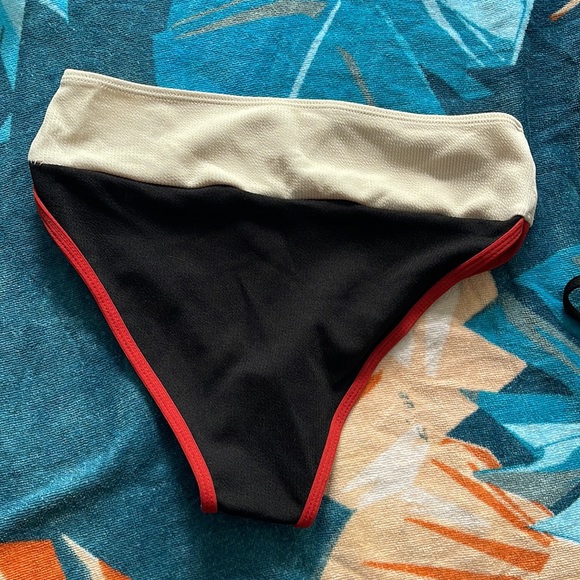 Very cute 2 piece set from KappaCrew size L - Picture 6 of 6